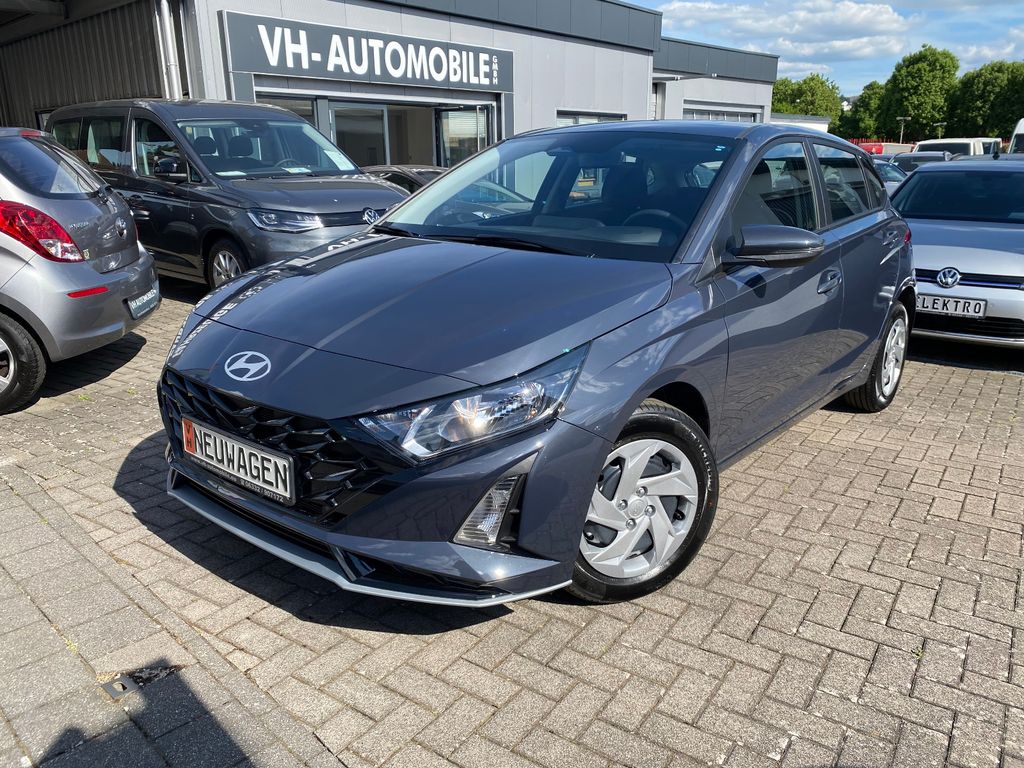 Bild des Angebotes Hyundai i20*AUTOMATIK*NAVI*R.KAMERA&PDC*Lenkrad&Sitzheiz