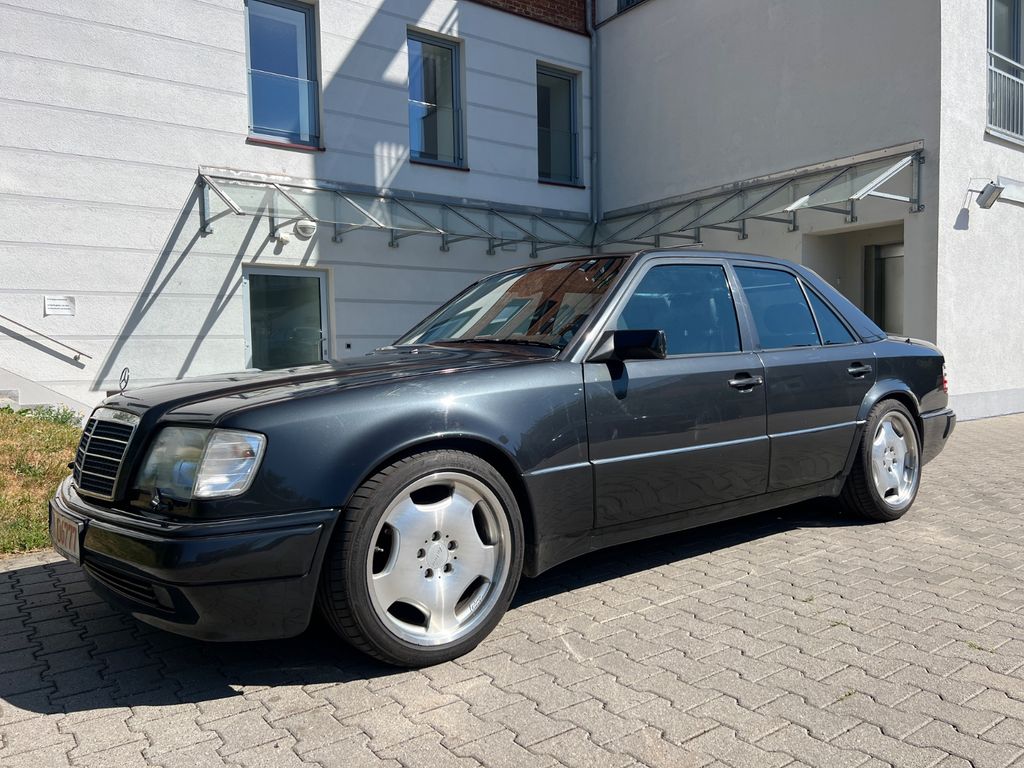 Bild des Angebotes Mercedes-Benz E 500 KLIMA AUT LEDER SHD Lorinser 18-Zoll