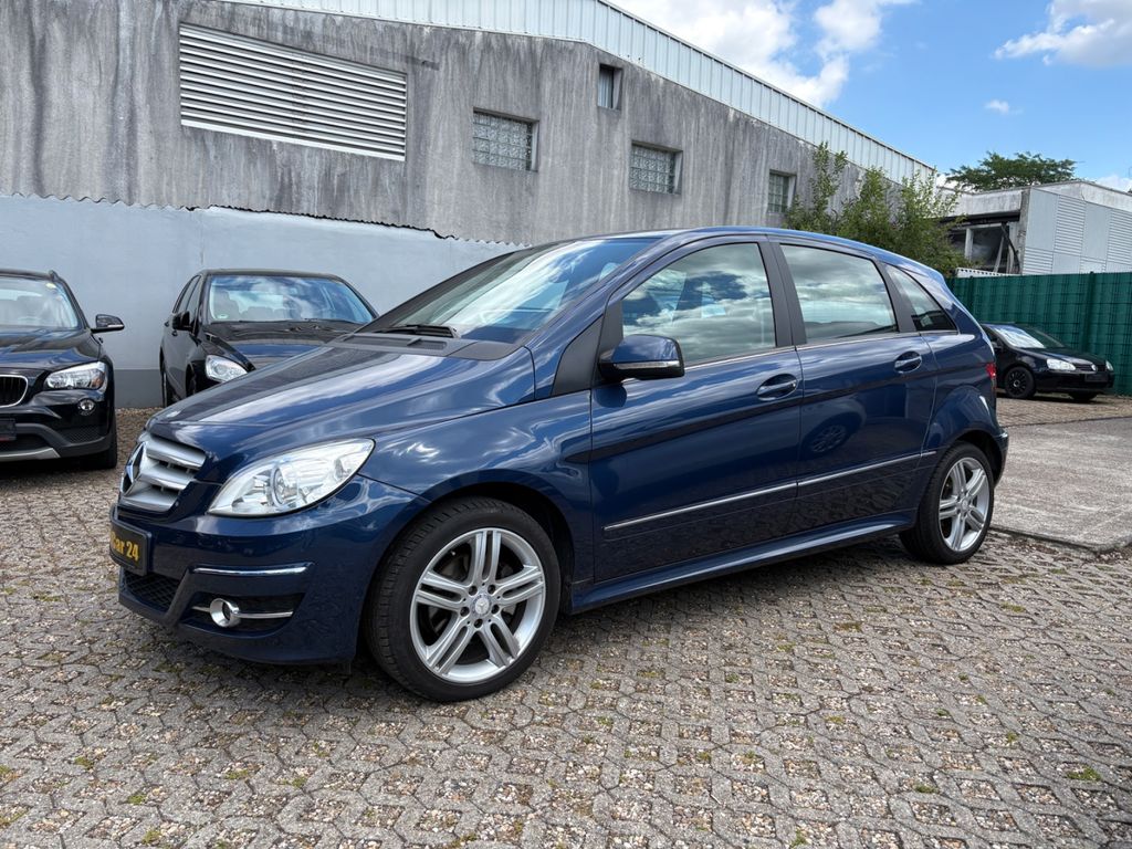 Bild des Angebotes Mercedes-Benz B 200 AUTOMATIK KLIMAAUT. SHZ AHK SPORT-PAKET