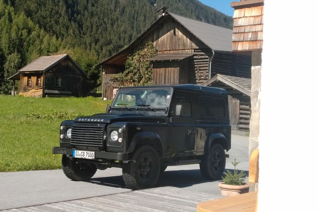 Bild des Angebotes Land Rover Defender 90 TD4