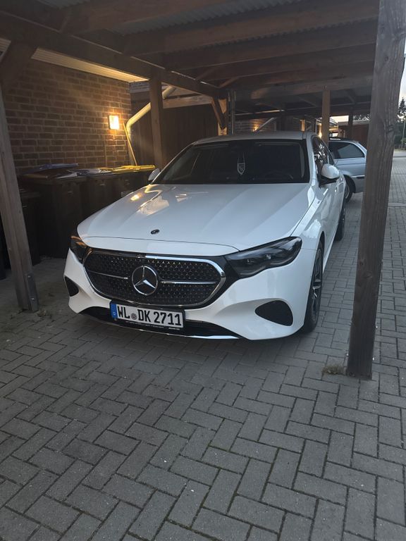 Bild des Angebotes Mercedes-Benz E200 Lim  Junge Sterne Garantie bis 05/2028