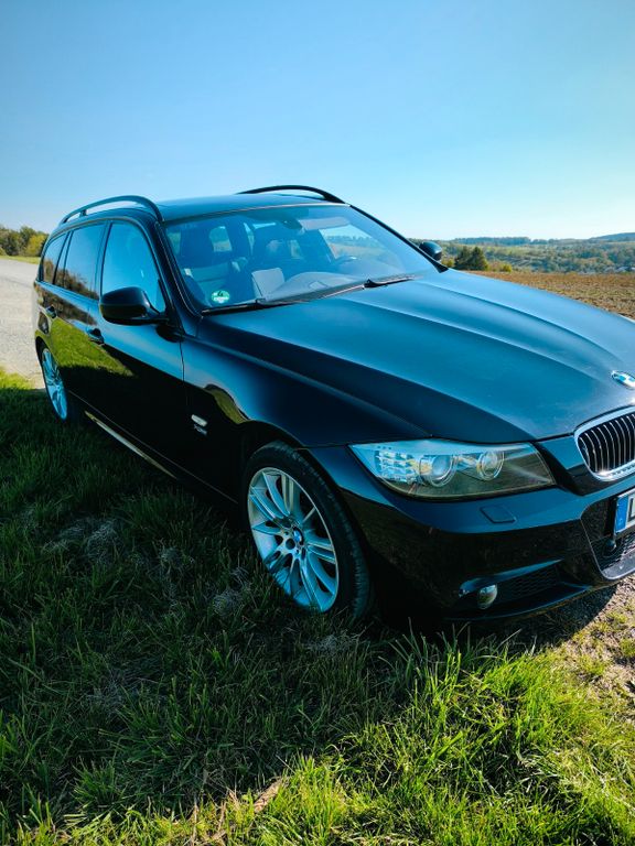 Bild des Angebotes BMW 335i xDrive Touring - LCI N54 M-Paket