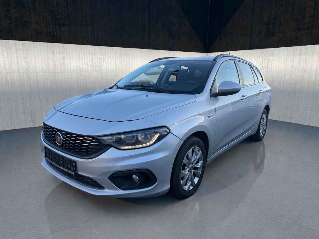 Bild des Angebotes Fiat Tipo 1.6 Automatik Navi SHZ Kamera Tempomat