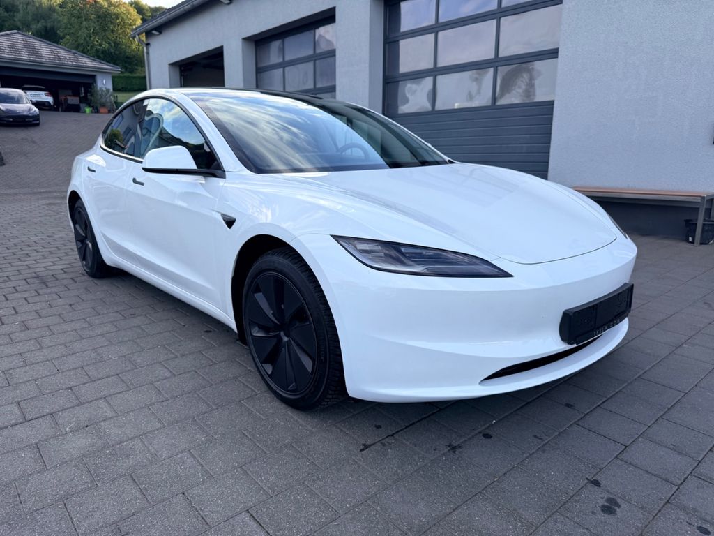 Bild des Angebotes Tesla Model 3 SR+ RWD | Highland | AMD Ryzen | 18 Inch