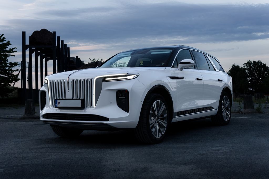 Bild des Angebotes Hongqi E-HS9