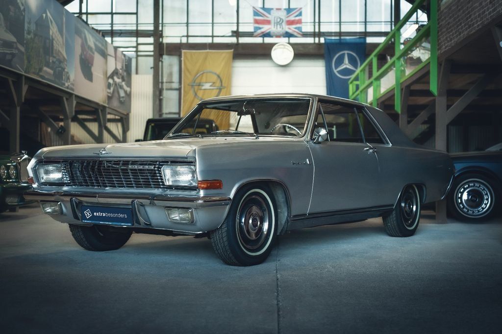 Opel Diplomat A V8 Coupé