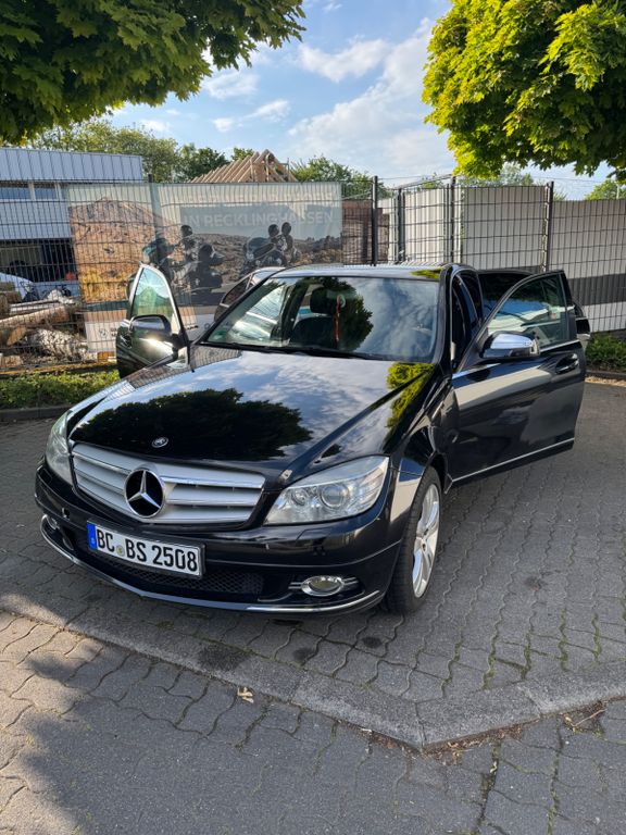 Bild des Angebotes Mercedes-Benz C 320 CDI 4MATIC AVANTGARDE- Export bevorzugt!