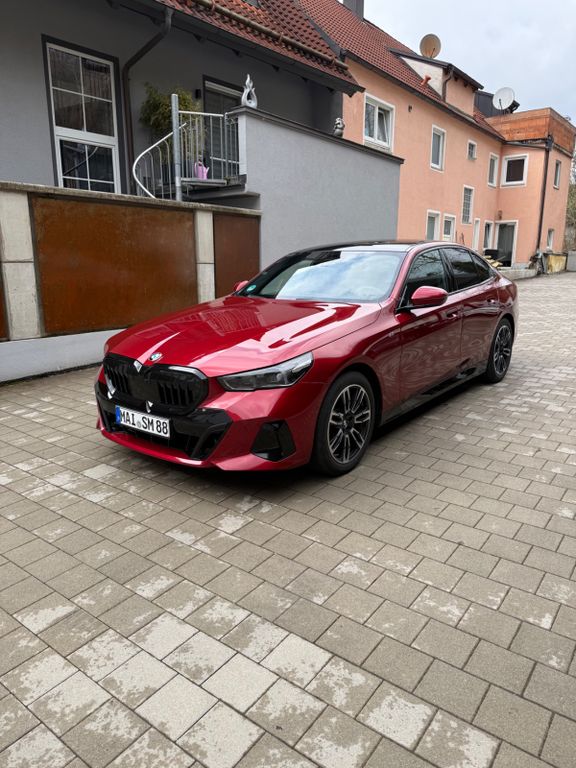 Bild des Angebotes BMW 520d xDrive M Sport | ACC | AHK | Adapt. Fah