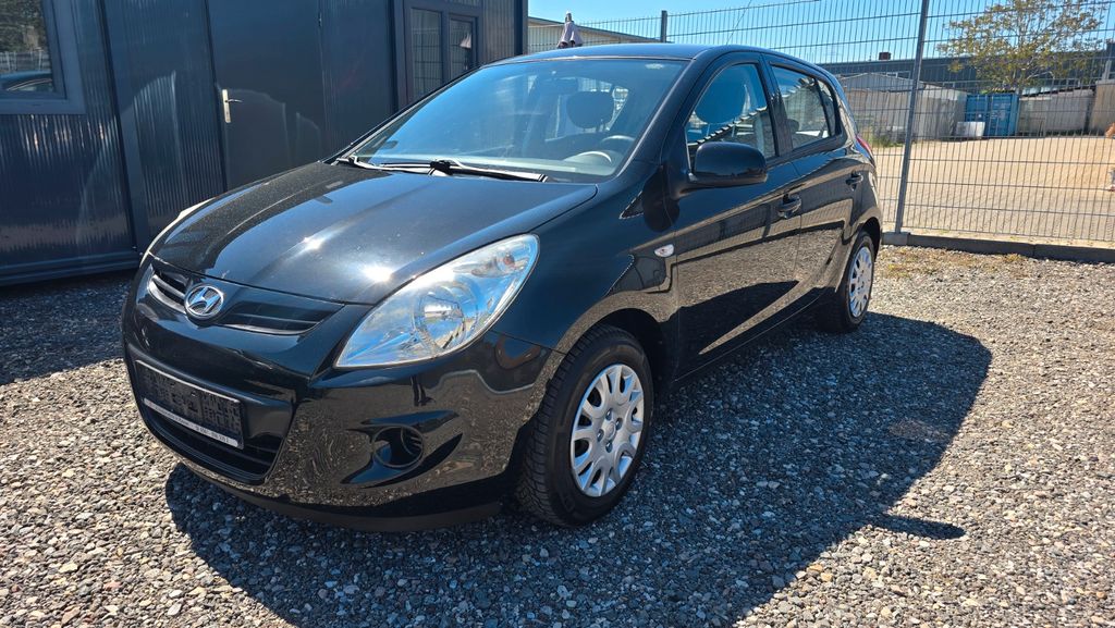 Bild des Angebotes Hyundai i20 FIFA WM Edition*Tüv Neu