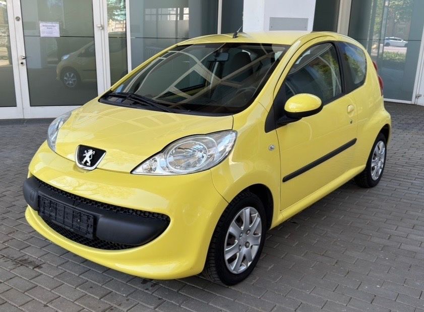Bild des Angebotes Peugeot 107 FILOU KLIMA ZV TÜV 10/2027