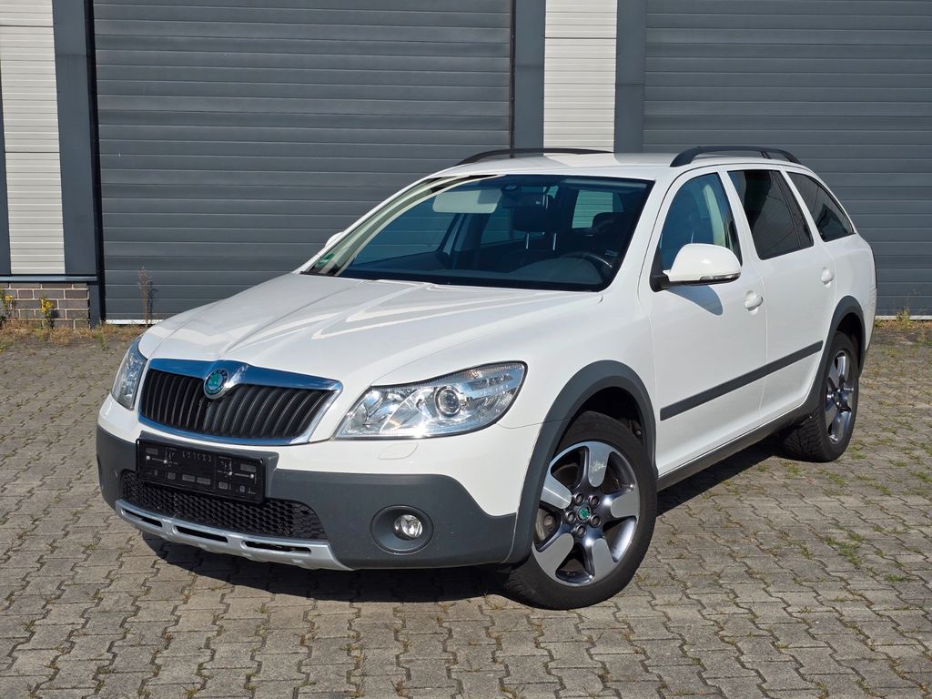 Bild des Angebotes Skoda Octavia 2.0 TDI Scout 4X4 Automatik/TÜV/Navi/Xen
