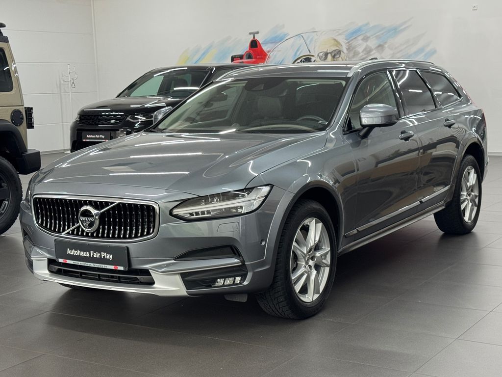 Bild des Angebotes Volvo V90 Cross Country Pro AWD PANO/B&W/AHK/U-FREI!