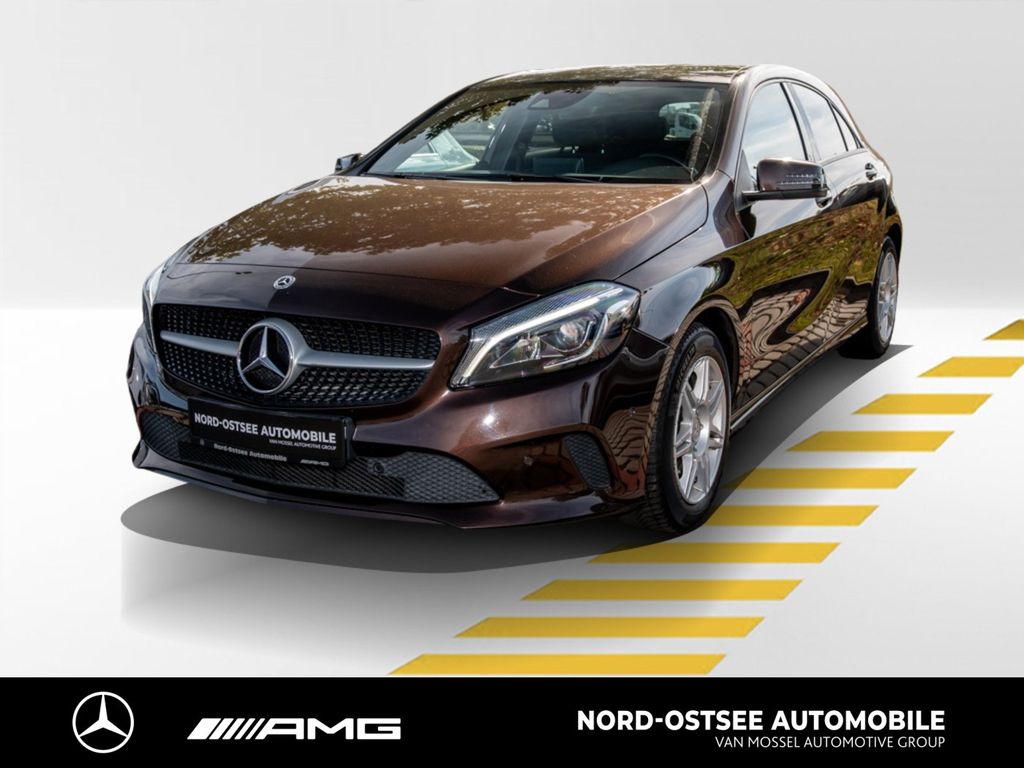 Bild des Angebotes Mercedes-Benz A 200 d 4M PANO STDHZG AHK COMAND HUK LED TEMPO