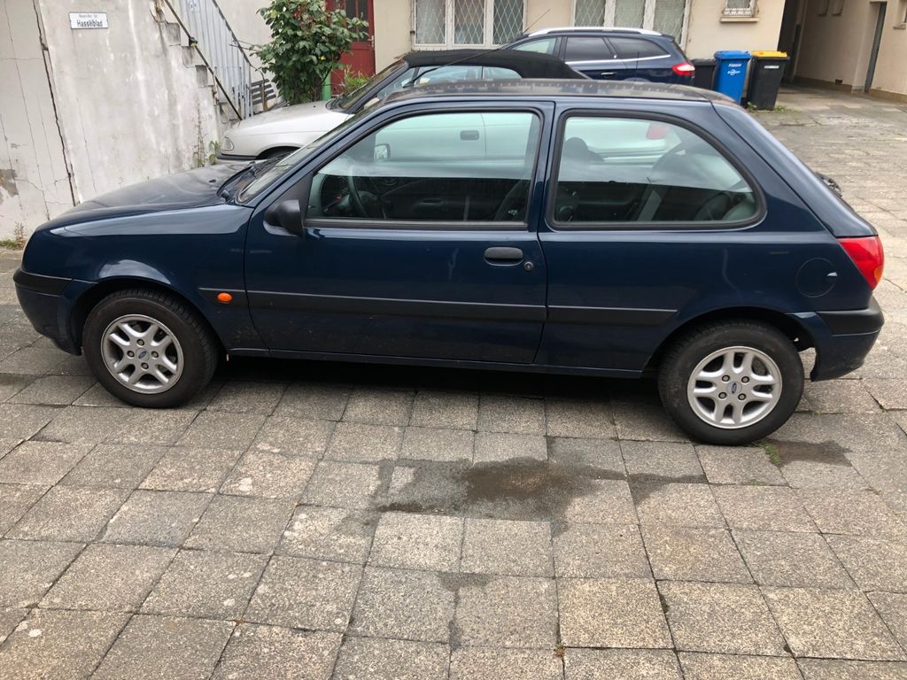 Ford Fiesta org mit nur 40.000km und neu TÜV!