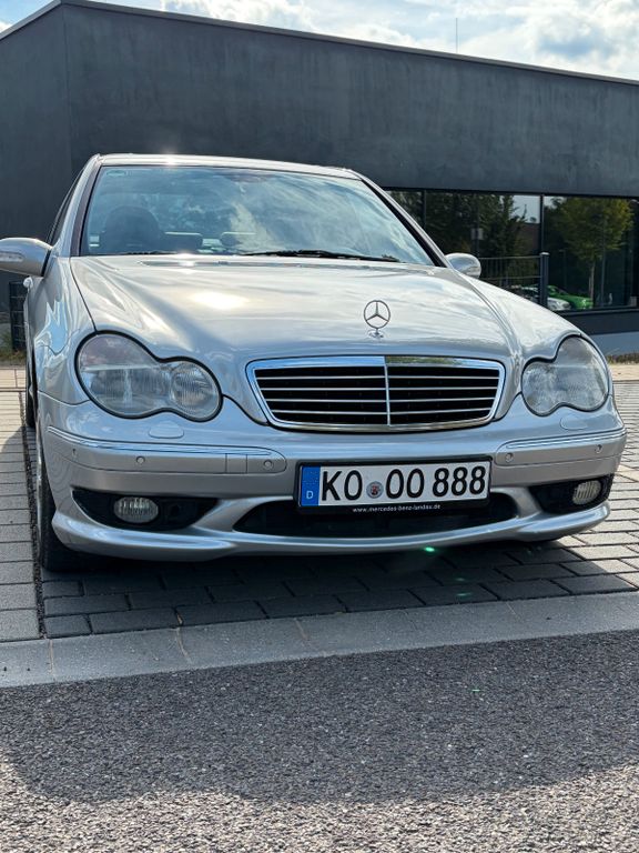 Bild des Angebotes Mercedes-Benz C 32 AMG
