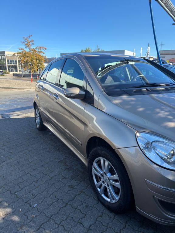 Bild des Angebotes Mercedes-Benz  TÜV 11/2027 | Bremsen neu | 218.228 km