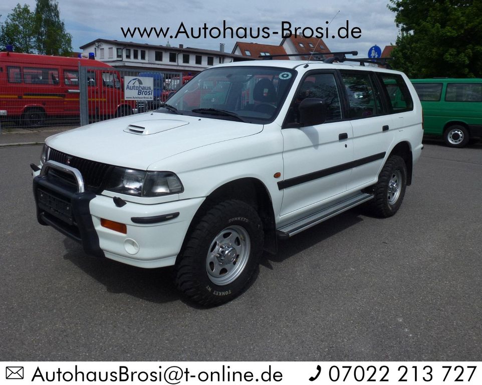 Mitsubishi Pajero Sport 2,5 TD GLX * Original nur 42 tkm *