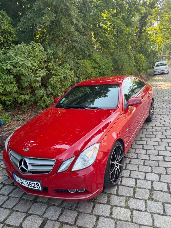 Bild des Angebotes Mercedes-Benz E 250 Coupé CGI AVANTGARD