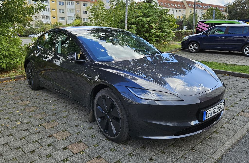Bild des Angebotes Tesla Model 3 Standard