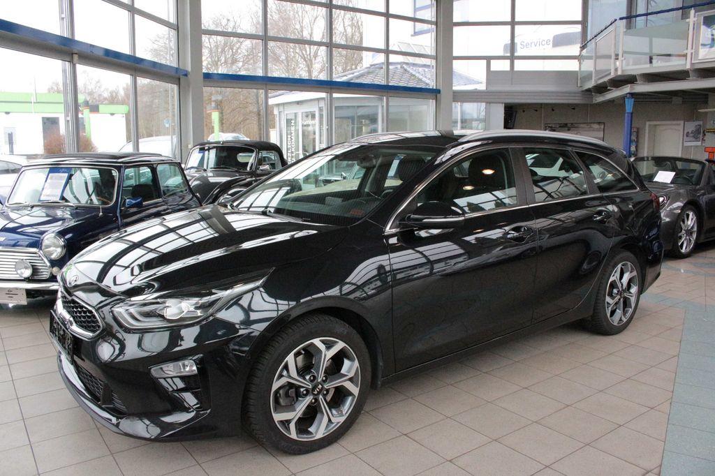 Bild des Angebotes Kia Ceed 1.4 GDI Kombi Platin Edition