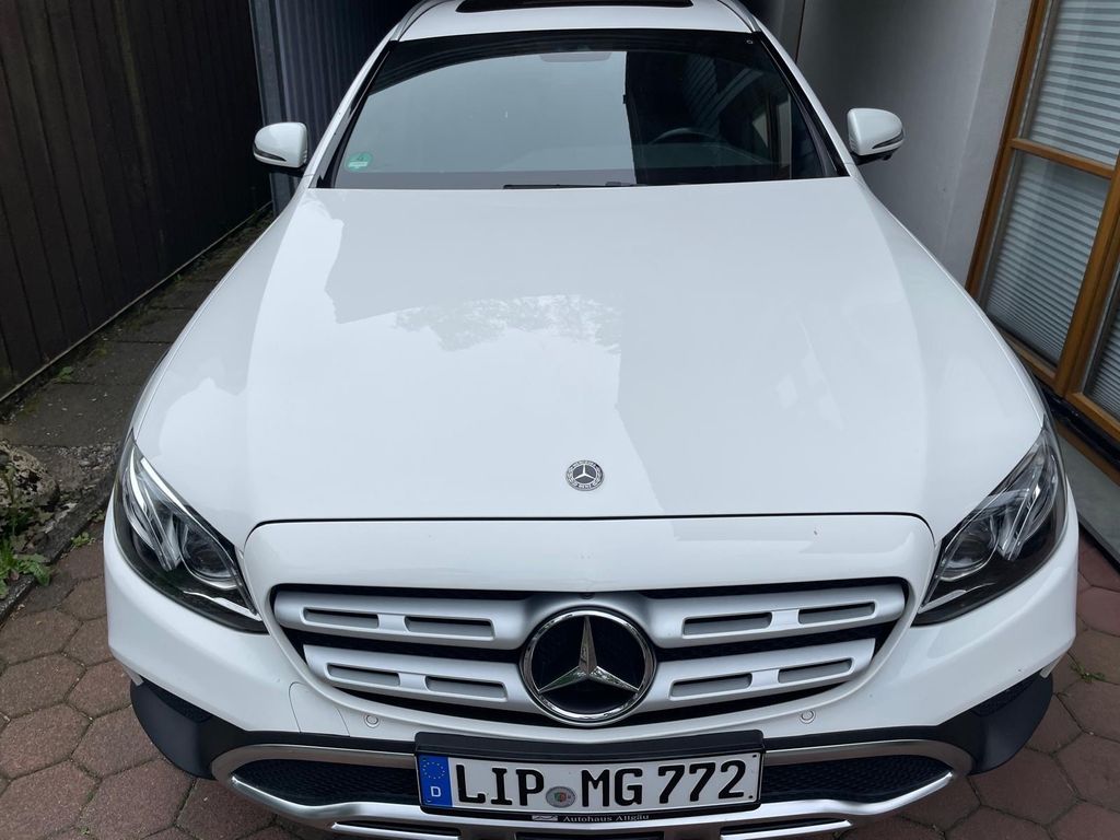 Bild des Angebotes Mercedes-Benz E 400 d 4MATIC T All-Terrain Autom. All-Terrain