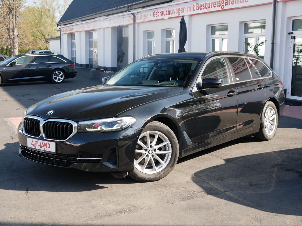 Bild des Angebotes BMW 520i Head-Up Virtual Cockpit el. Heckklappe Navi