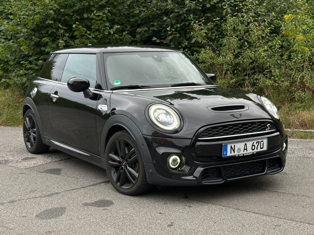 Bild des Angebotes MINI Cooper S *JCW-Trim* LED ACC H/K CarPlay