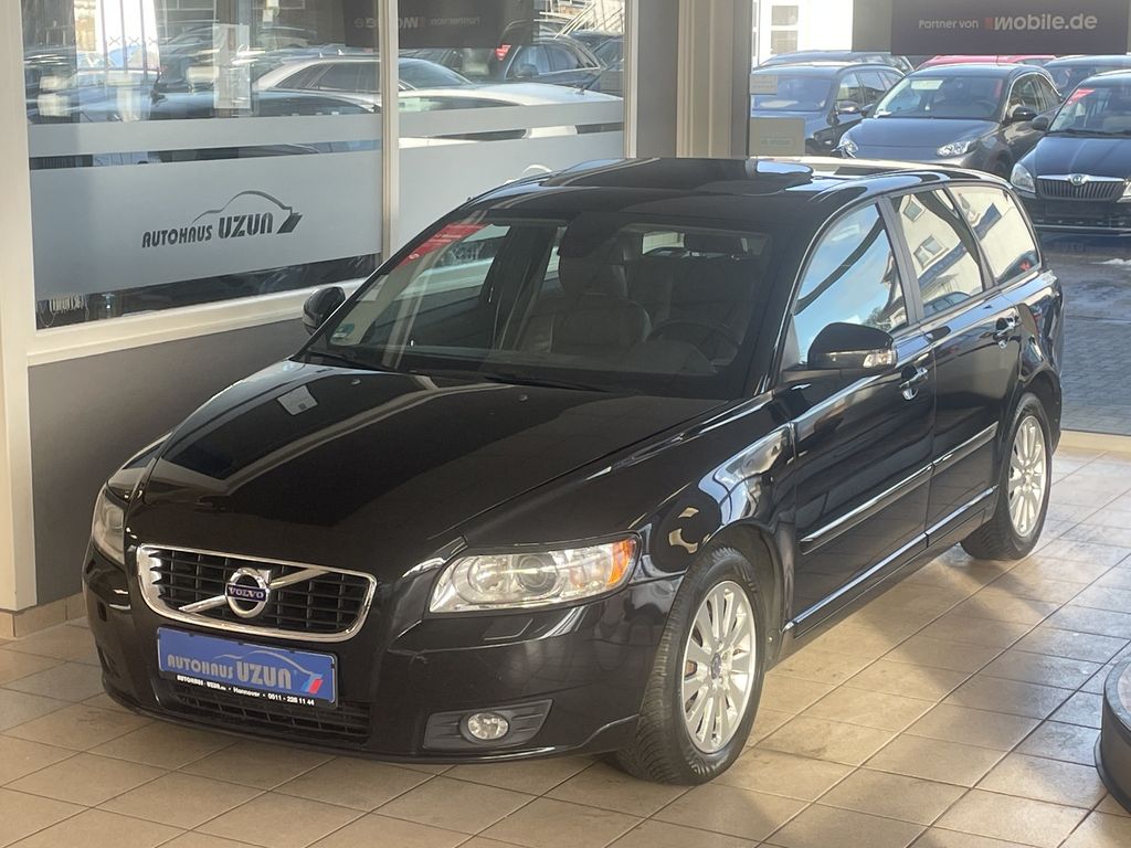 Volvo V50 Kombi 2.0 D Automatik Leder Klima Navi PDC