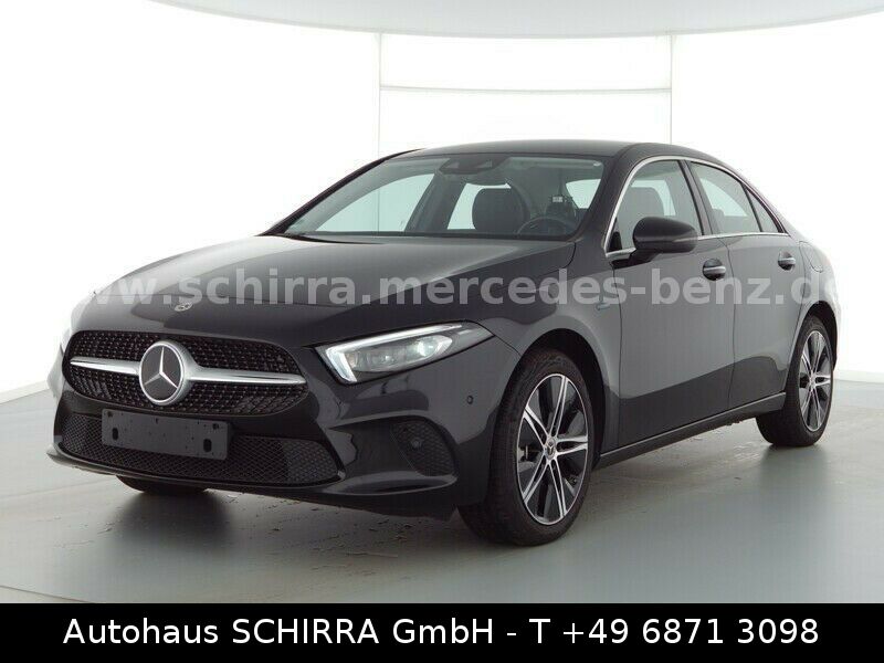 Bild des Angebotes Mercedes-Benz A 250 e /MBUX/Business-Paket/Kamera/Hybrid