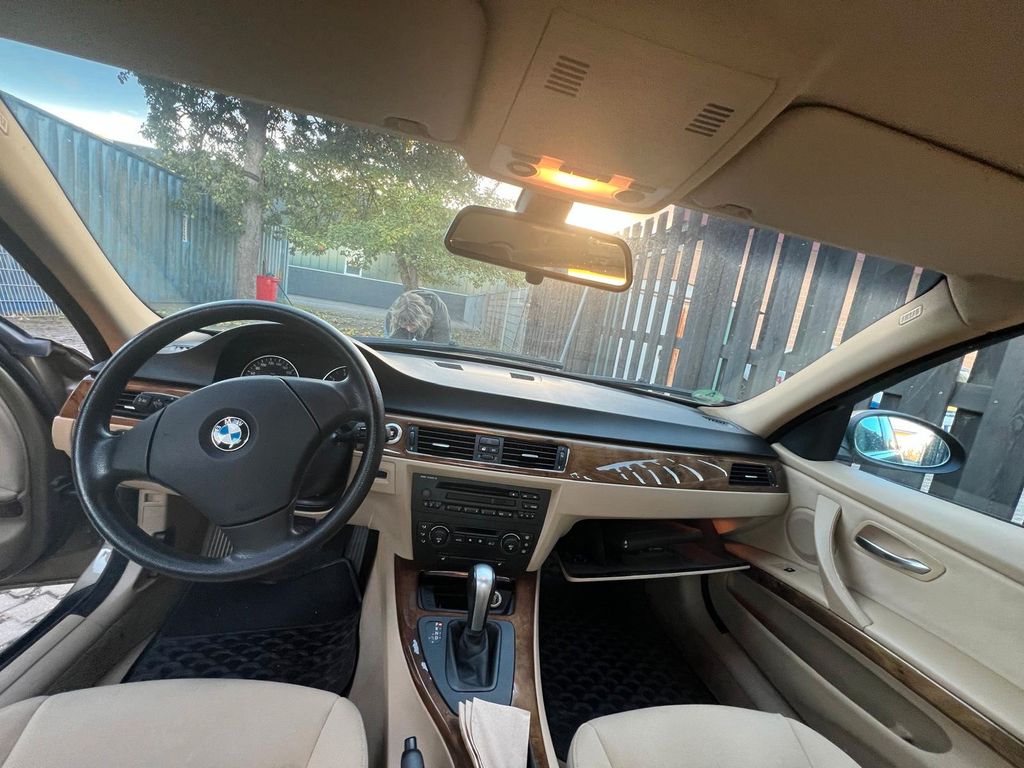 Bild des Angebotes BMW 318i -