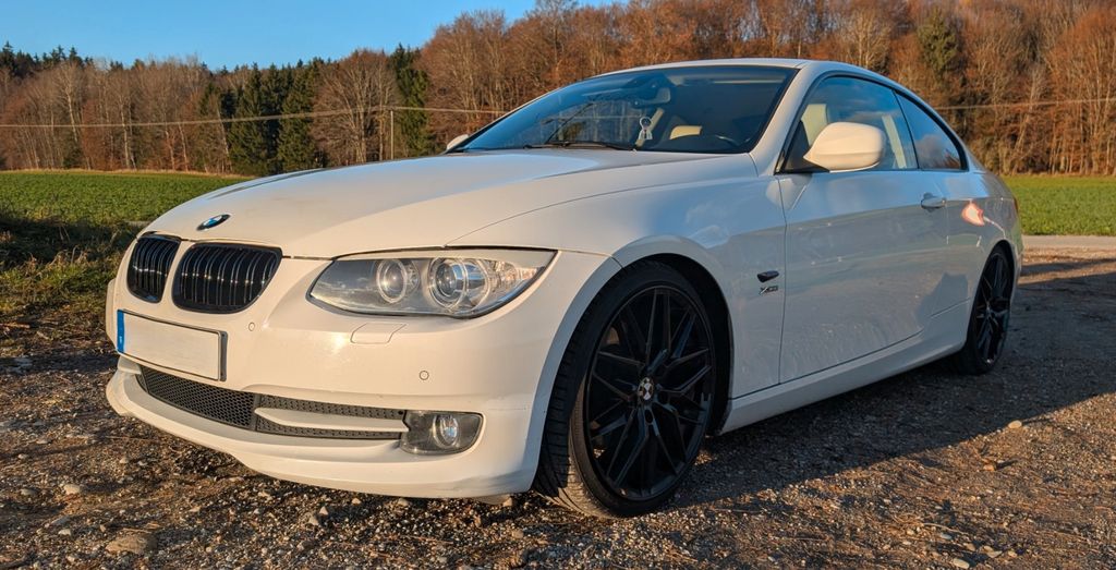 Bild des Angebotes BMW 325i xDrive Coupé | 19 Zoll | TÜV 07/27