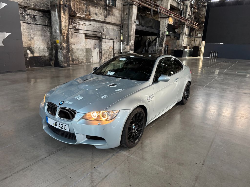 Bild des Angebotes BMW M3 Coupé | Handschalter | Silverstone Metallic