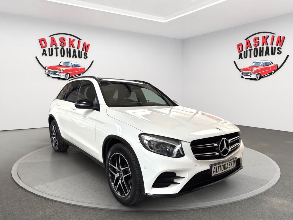 Bild des Angebotes Mercedes-Benz GLC 300 4Matic AMG-Line SCHECKHEFT/PANO/LEDER