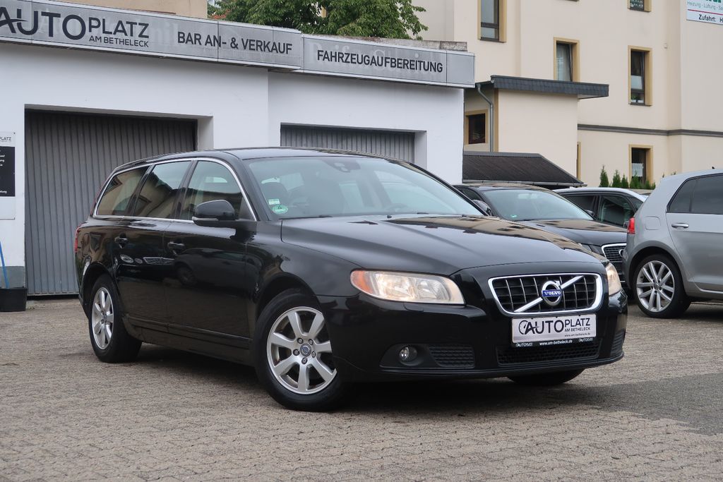 Bild des Angebotes Volvo V70 D2 Kombi Kinetic *NAVI *KLIMATRONIK *TEMPOMA