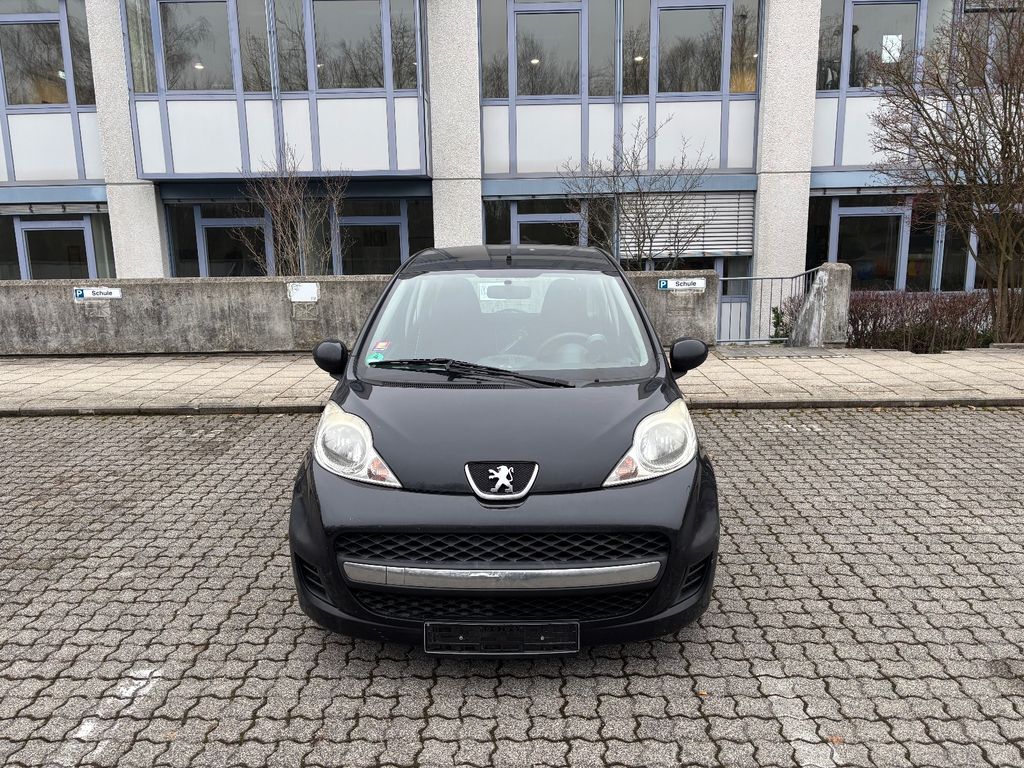 Bild des Angebotes Peugeot 107 Filou 70 / Klima