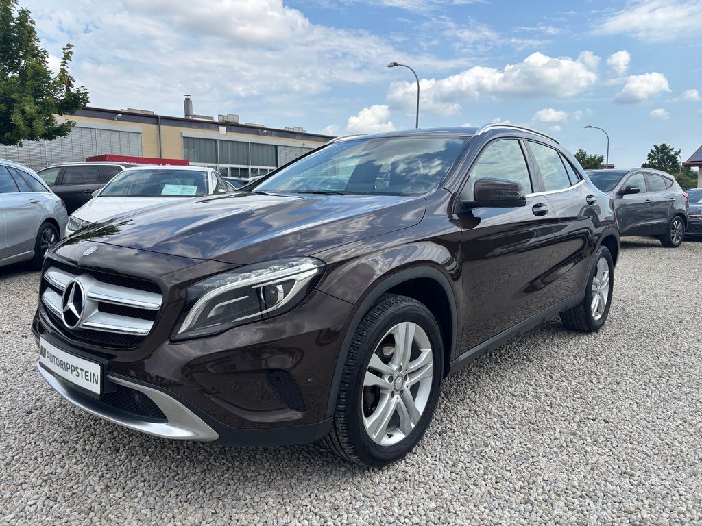 Bild des Angebotes Mercedes-Benz GLA 220 d 4Matic Urban +AUTOMATIK+AHK+NAV+XENON+