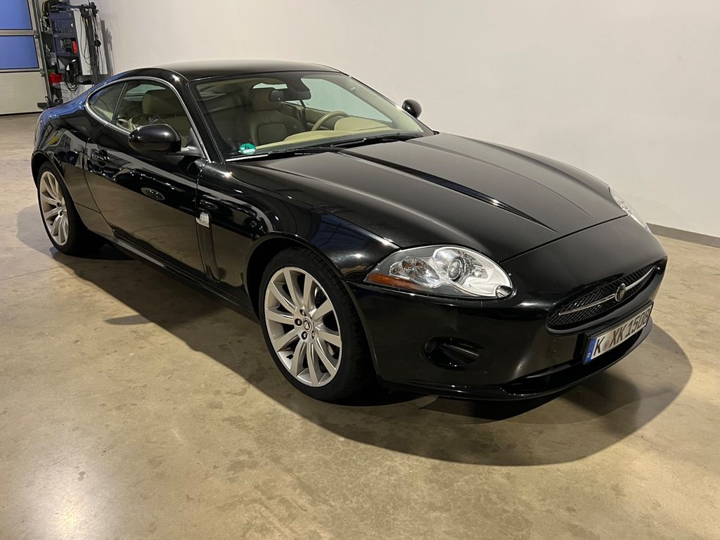 Bild des Angebotes Jaguar XK8 top gepflegt/ scheckheftgepflegt