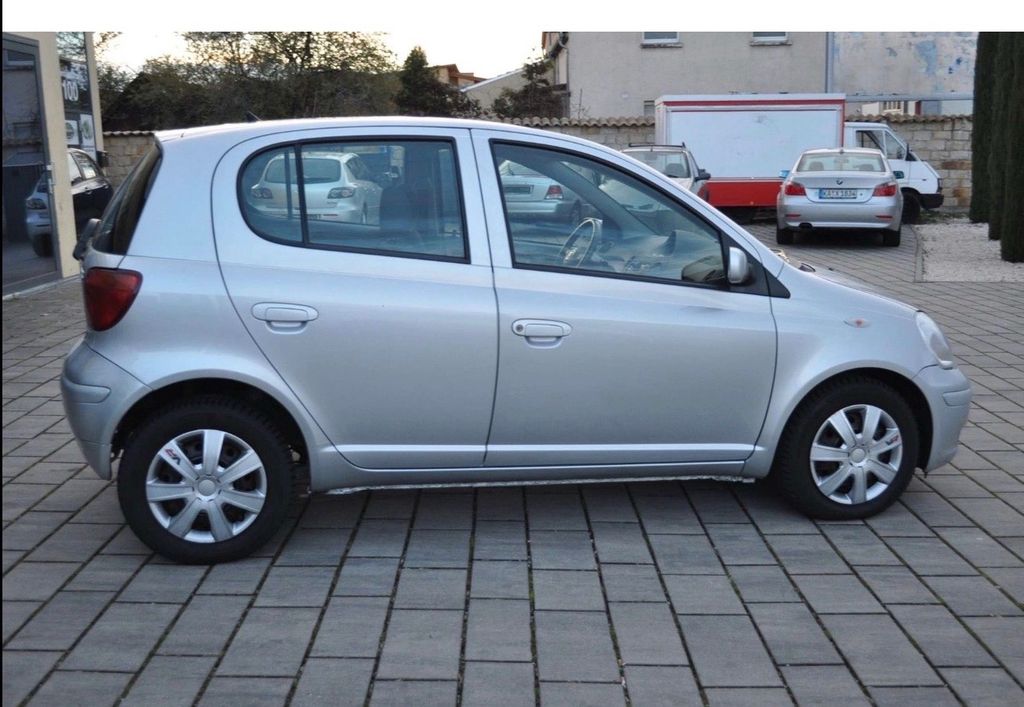 Toyota Yaris 1.3 Sol Auto. sol