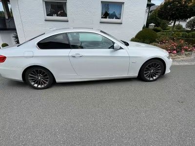 Bild des Angebotes BMW 325d Coupé -