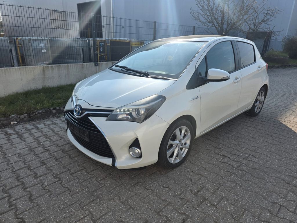 Bild des Angebotes Toyota Yaris Hybrid TECHN NEUWERT. PANORA.BREMS. NEU
