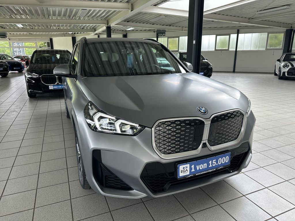 Bild des Angebotes BMW iX1 xDrive30 M Sport ACC AHK Pano H/K