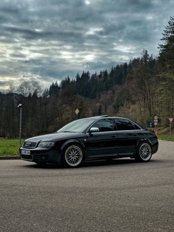 Bild des Angebotes Audi S4 4.2 quattro -