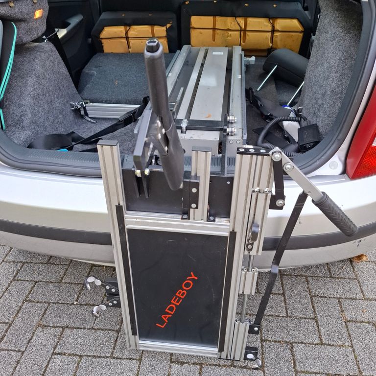 Skoda Automatik, für Rollstuhlfahrer