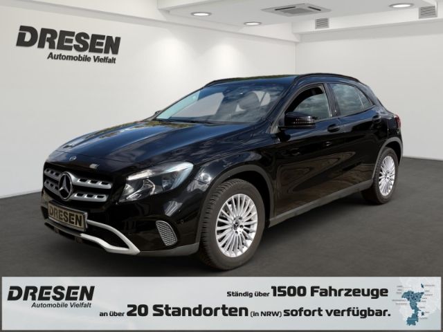 Bild des Angebotes Mercedes-Benz GLA 200 Rückfahrkamera + Parklenkassistent + Sit