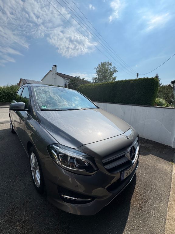 Bild des Angebotes Mercedes-Benz 200