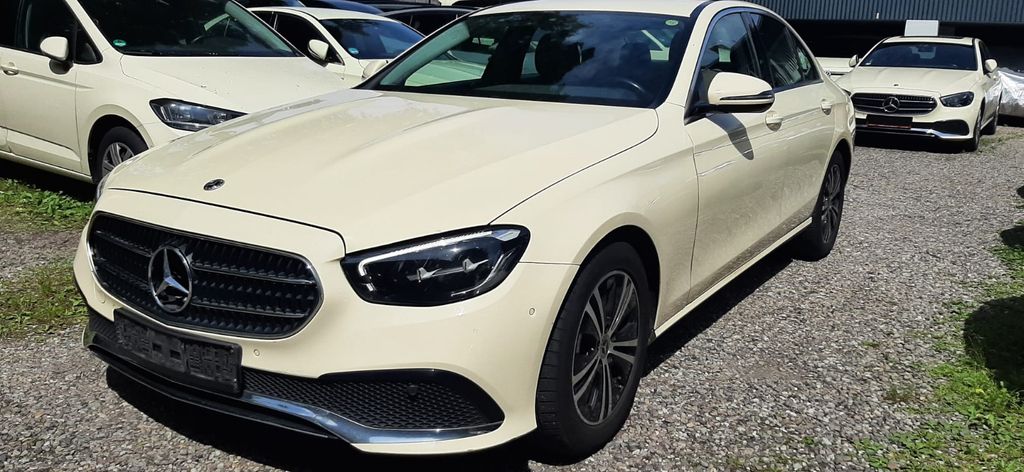 Bild des Angebotes Mercedes-Benz E 220 d Aut. Widescreen Widescreen Navi CAM PDC