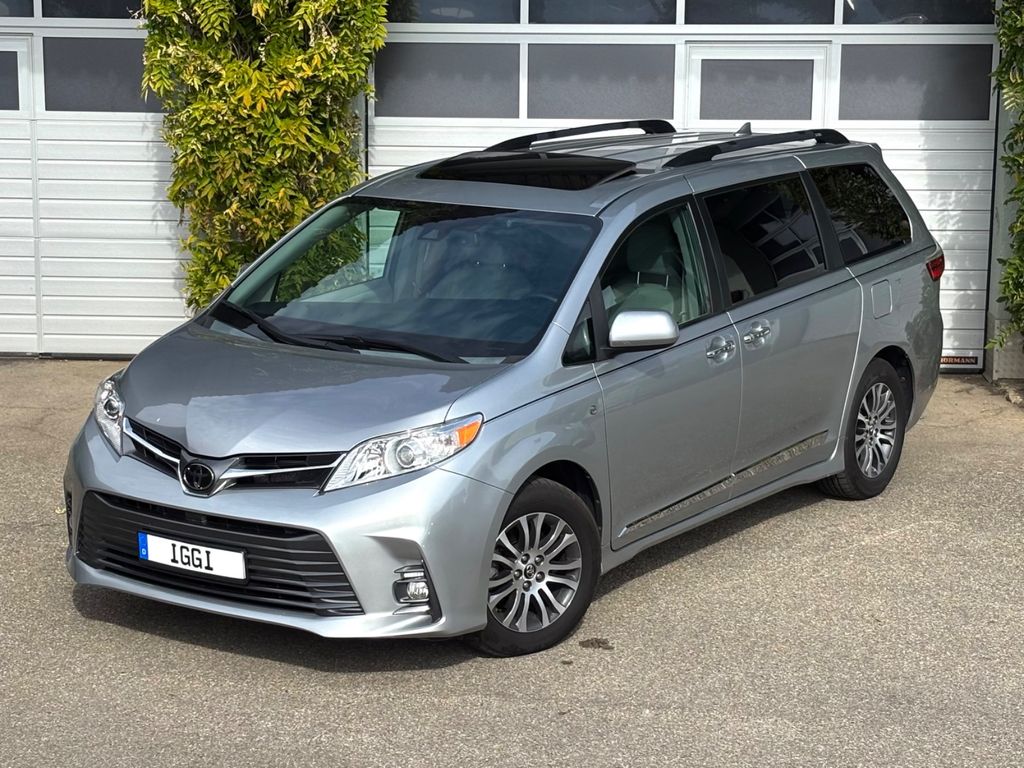 Bild des Angebotes Toyota Sienna 3.5 V6 XLE 8 Sitze ACC Leder 36M.Garantie