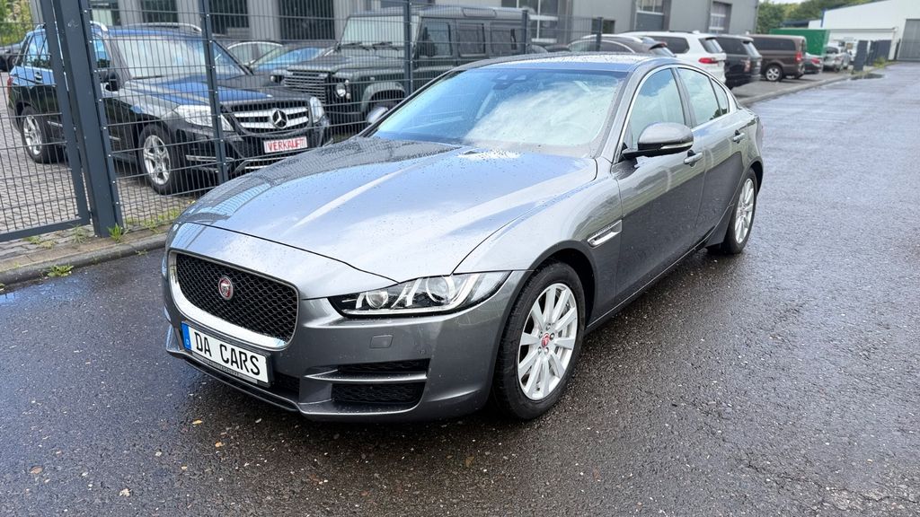 Bild des Angebotes Jaguar XE 2.0 Turbo Prestige Autom/Navi+R.Camera/SO+WR