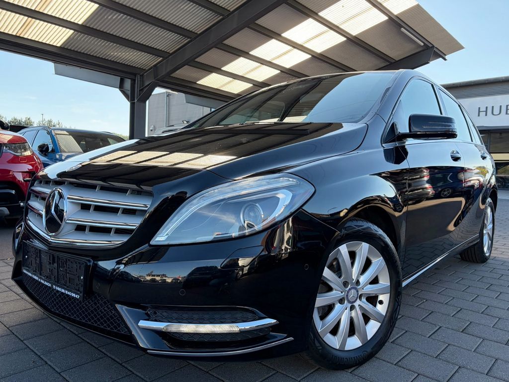 Bild des Angebotes Mercedes-Benz B 220d Sport-Paket Aut-F1 Leder Navi LED PDC TOP