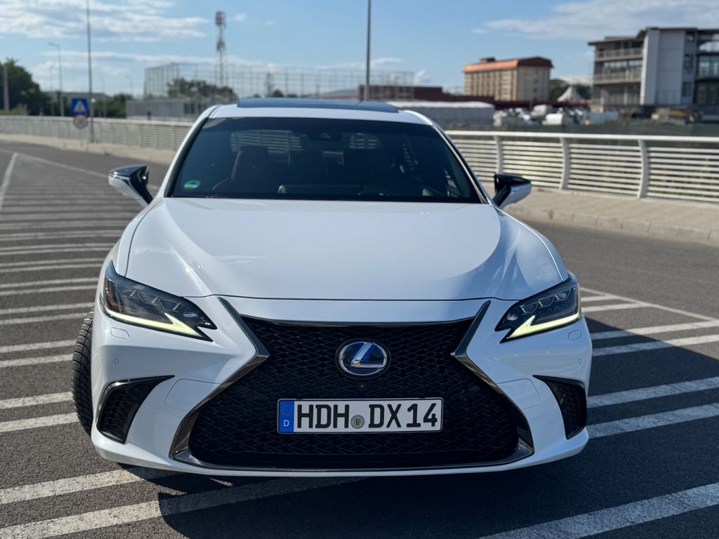 Bild des Angebotes Lexus ES 300 300h F SPORT Automatik F SPORT